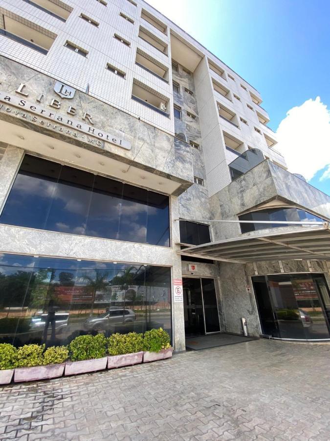 Líber Hotel Nova Serrana Exterior foto