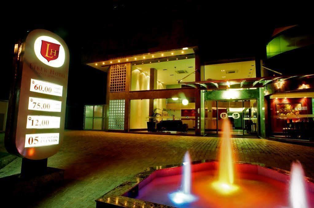 Líber Hotel Nova Serrana Exterior foto